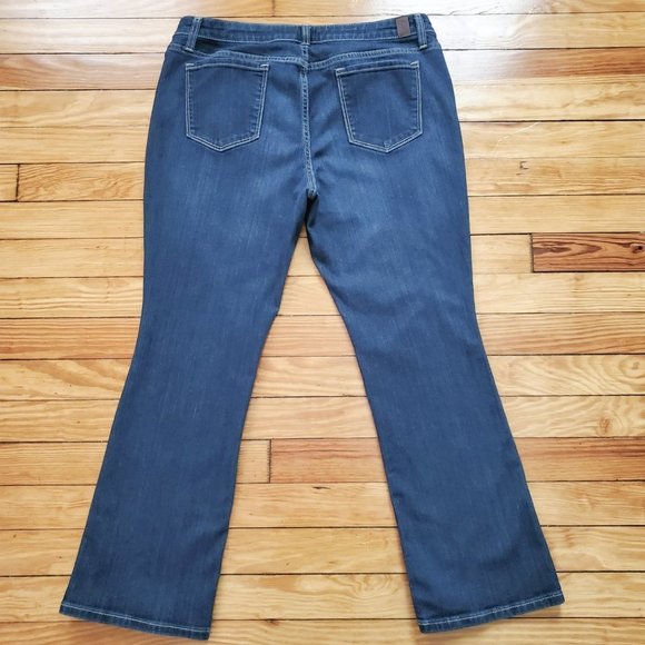 Simply Vera Vera Wang SVVW Mid Rise Boot Cut Jeans Dark Wash Sz 14PS - Picture 3 of 9